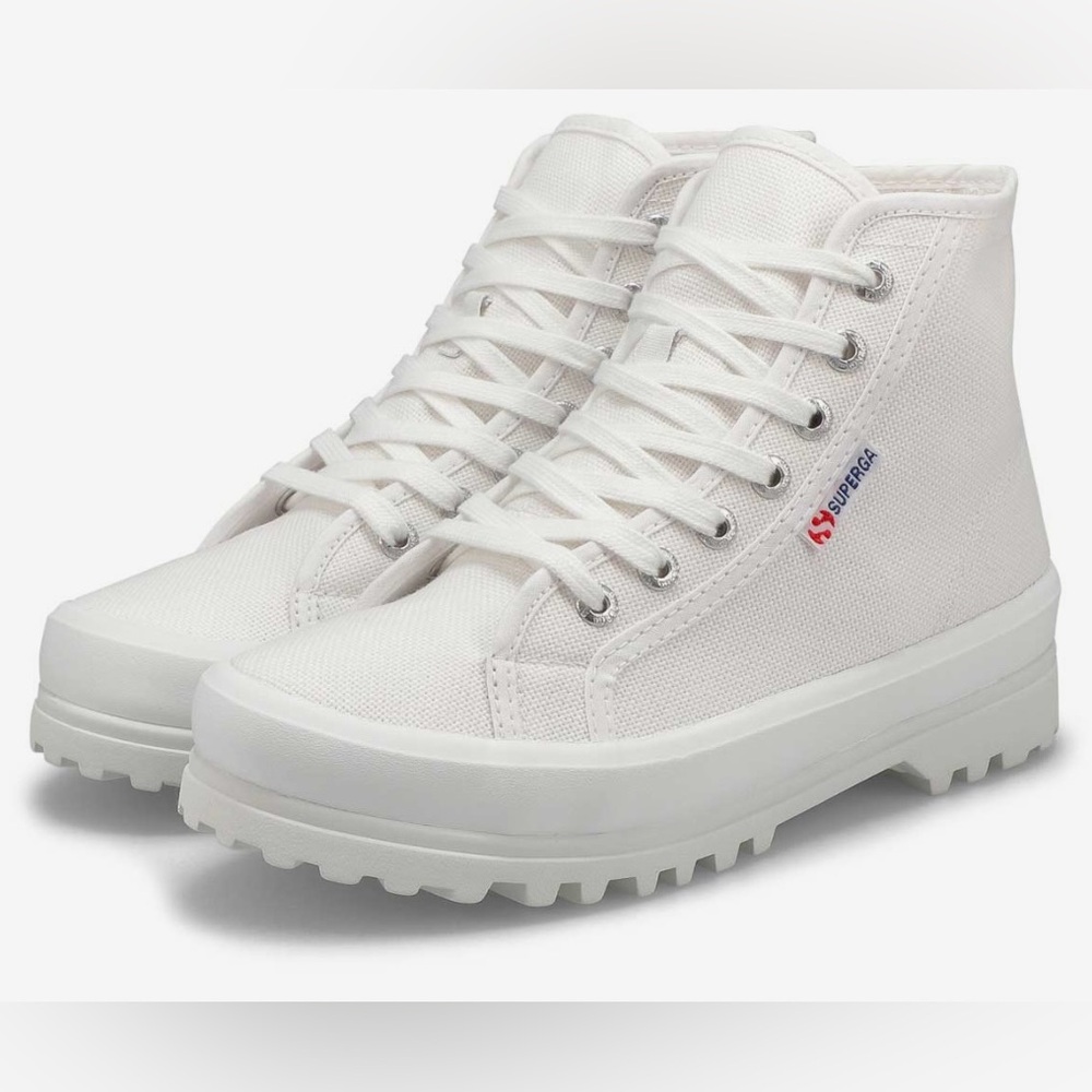 NWOB Superga Alpina White Lug Sole Size 37 (6.5)